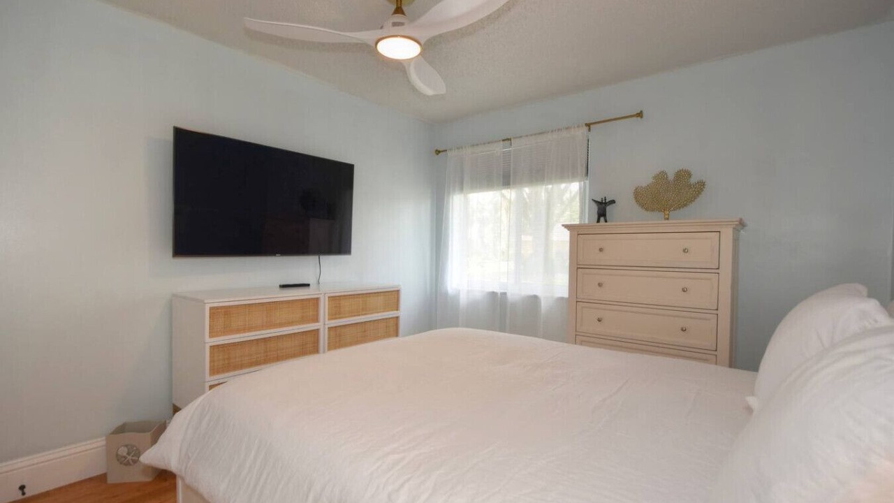 Photo of Bedroom in University Drive