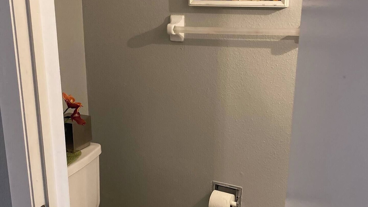 Photo of Bathroom in Courier City - Oscawana