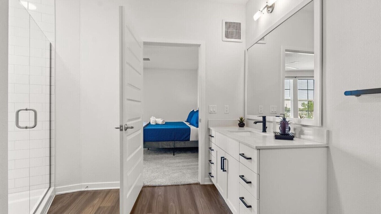 Photo of Bathroom in Winter Garden