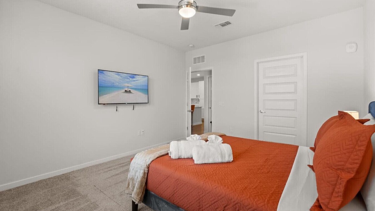 Photo of Bedroom in Winter Garden