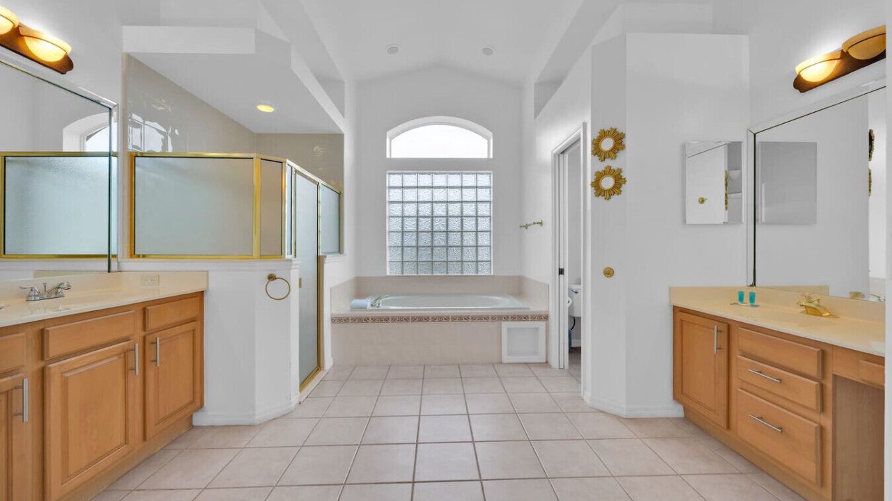 Photo of Bathroom in Forest City