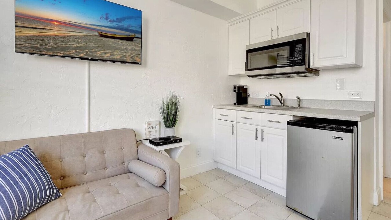 Photo of Livingroom in Palm Beach - West Palm Beach