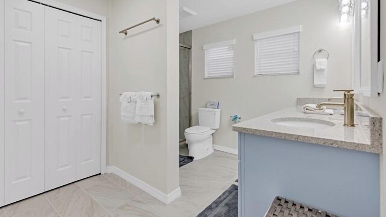 Photo of Bathroom in Chateaux Sur Mer