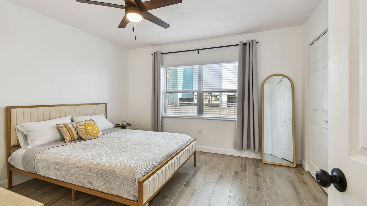 Photo of Bedroom in Treasure Island