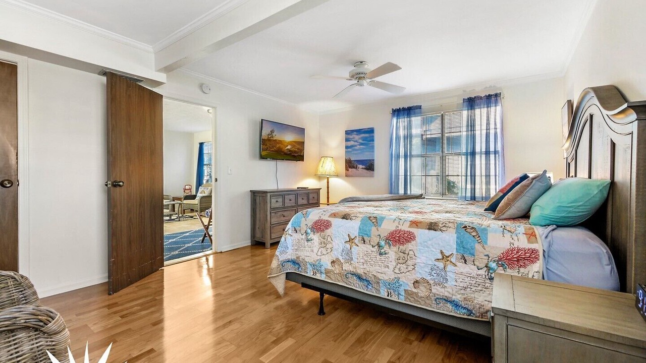 Photo of Others in Surfcrest Village