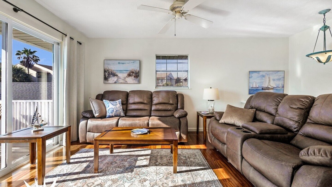 Photo of Outdoor in Surfcrest Village