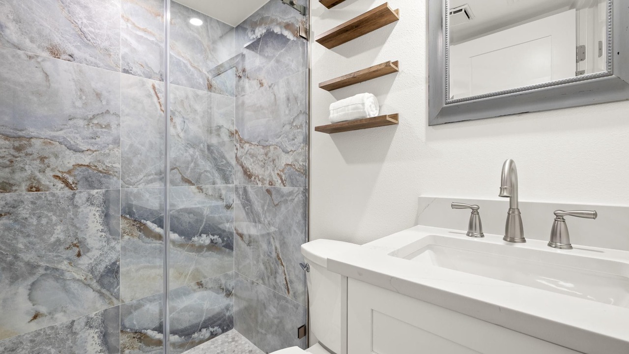 Photo of Bathroom in Mid Island