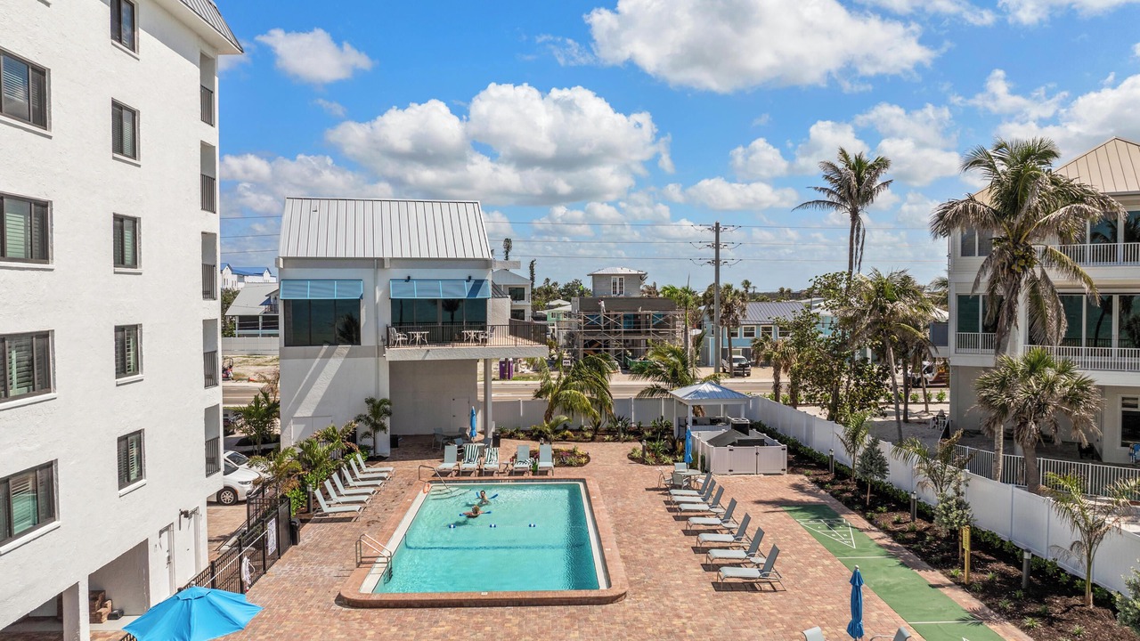 Photo of Outdoor in Mid Island