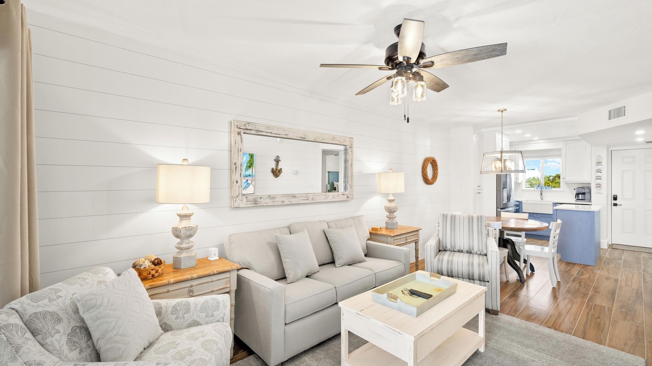 Photo of Bedroom in Mid Island