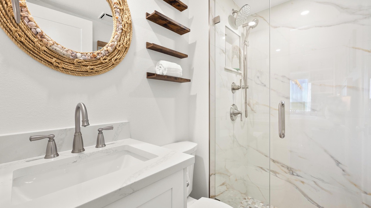 Photo of Bathroom in Mid Island