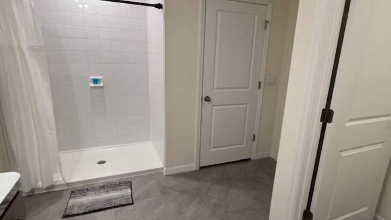 Photo of Bathroom in Wesley Chapel