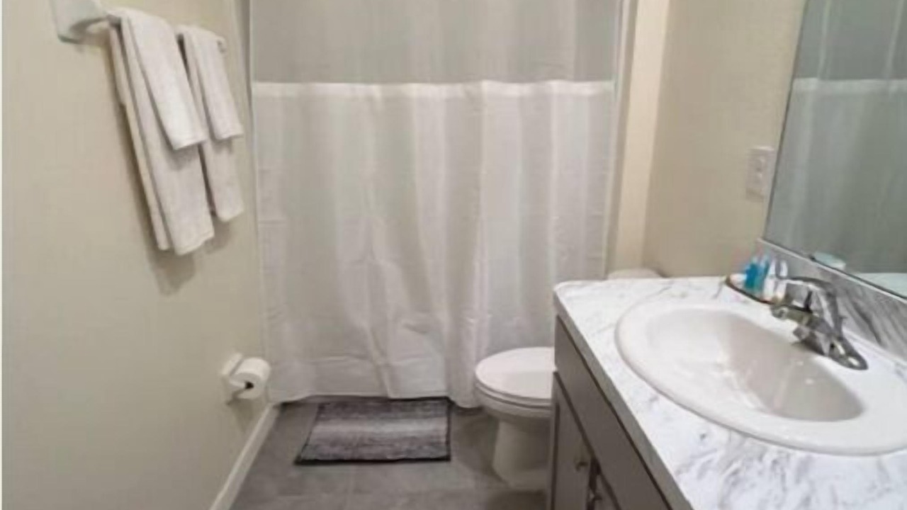 Photo of Bathroom in Wesley Chapel