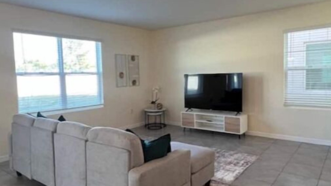Photo of Livingroom in Wesley Chapel