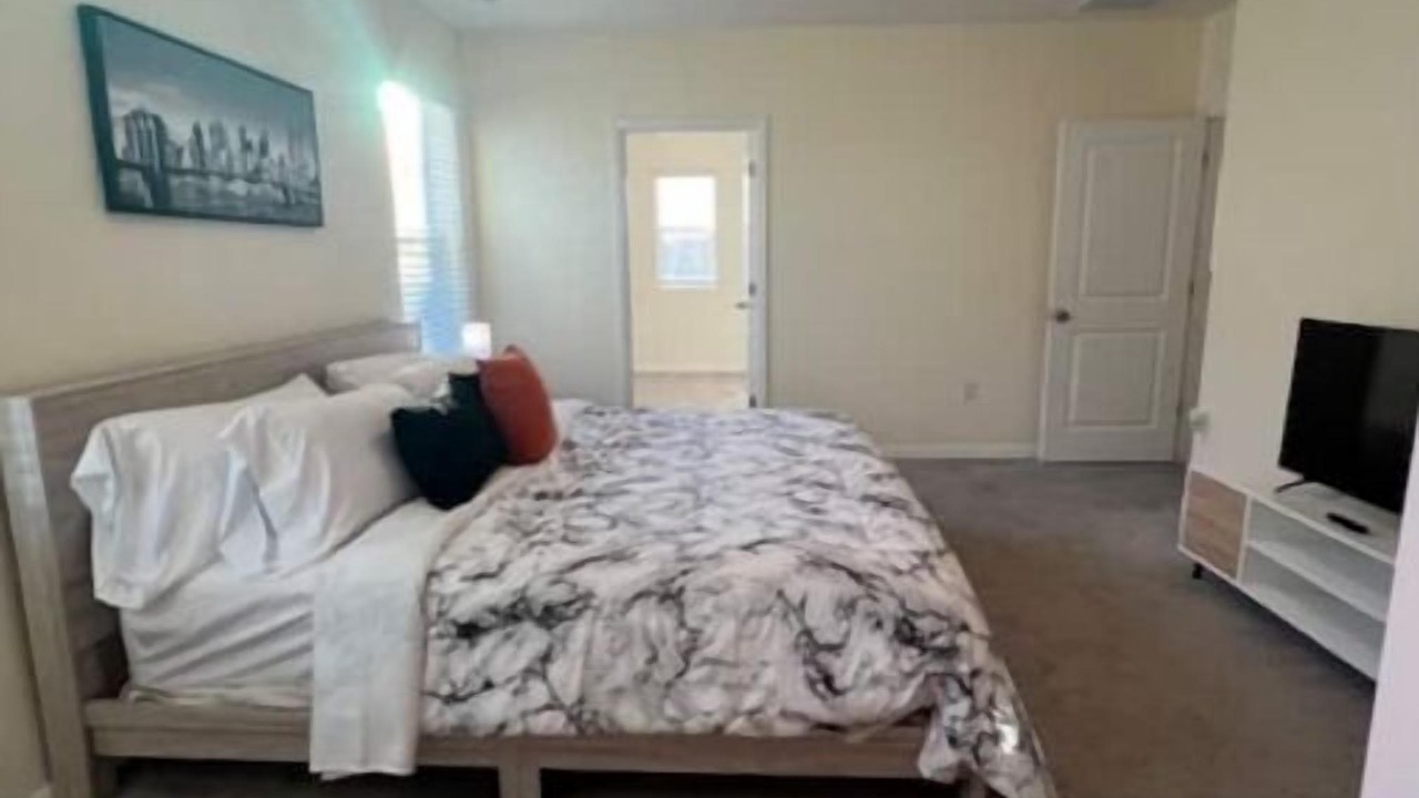 Photo of Bedroom in Wesley Chapel
