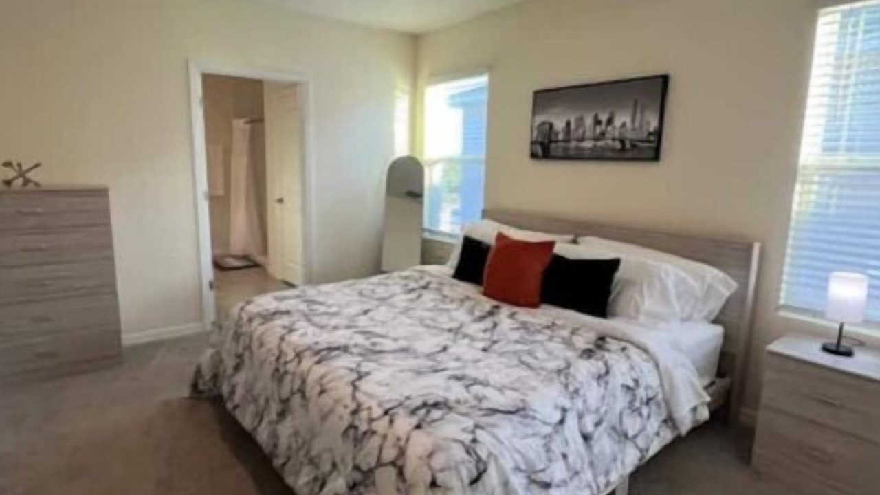 Photo of Bedroom in Wesley Chapel