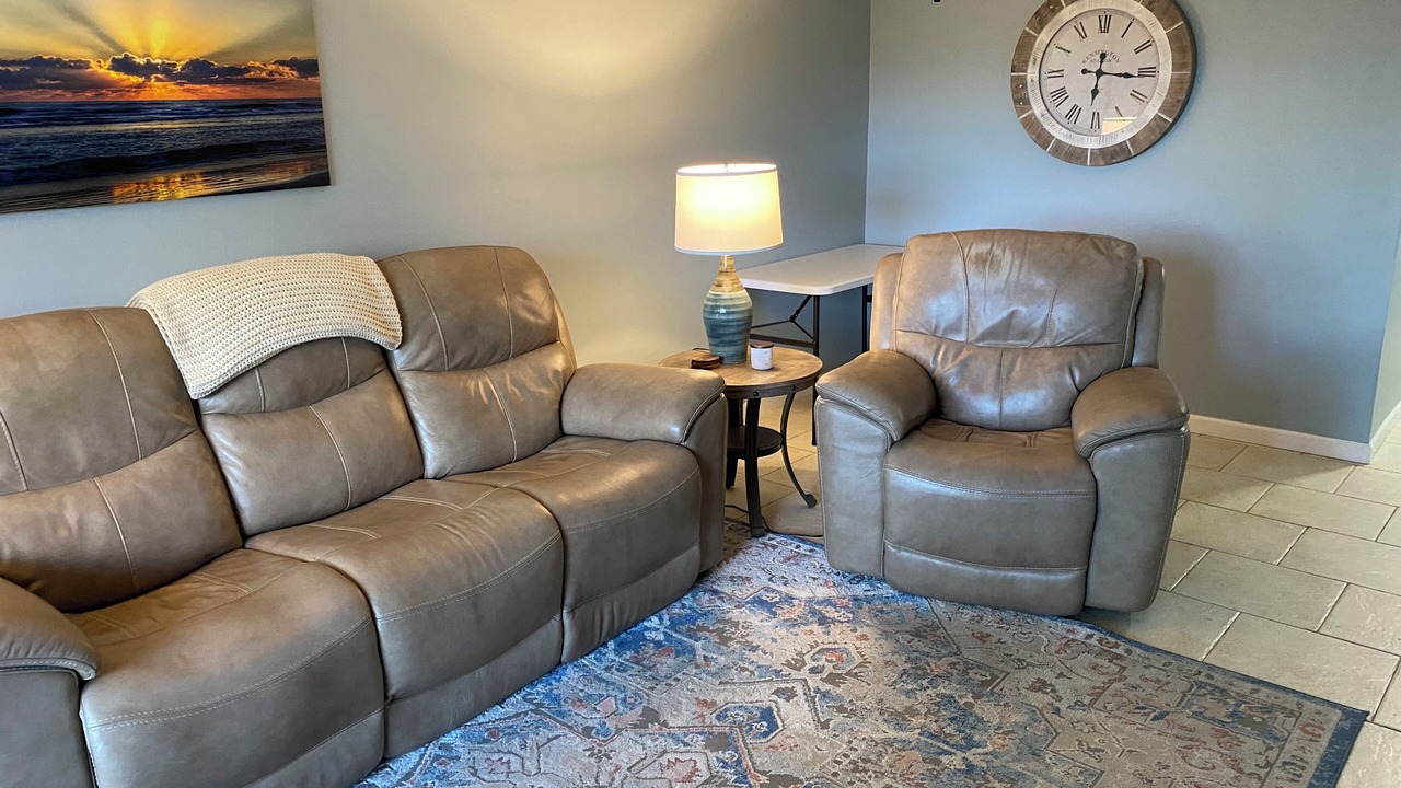 Photo of Livingroom in Cypress Lake
