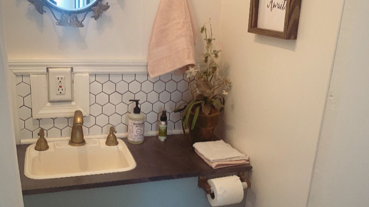 Photo of Bathroom in Pomona Park
