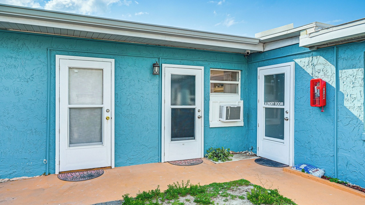 Photo of Outdoor in Hudson Beach Estates