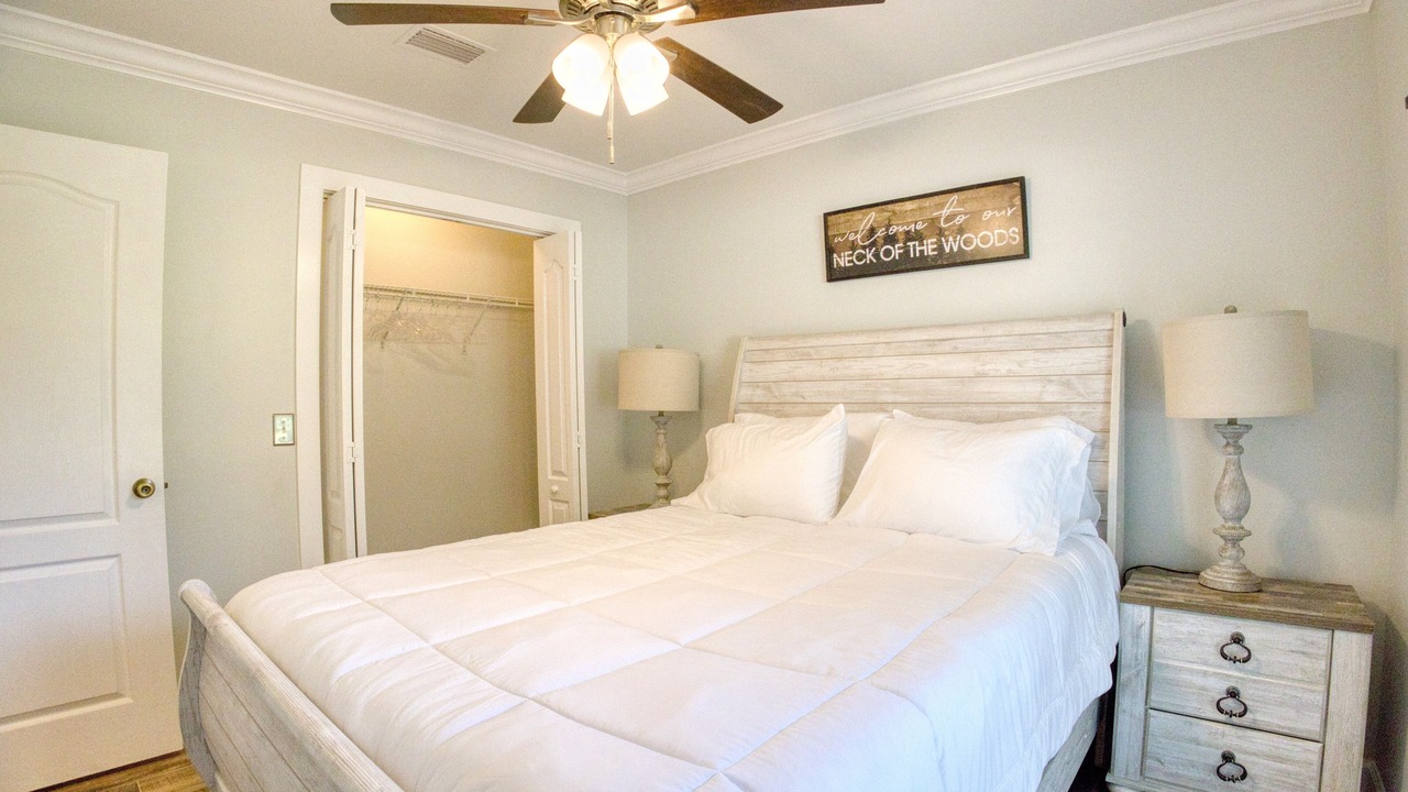 Photo of Bedroom in Lake City