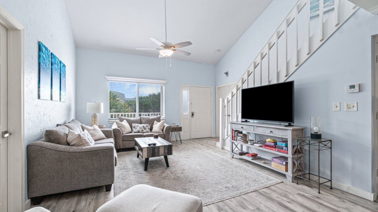 Photo of Livingroom in Bella Vista