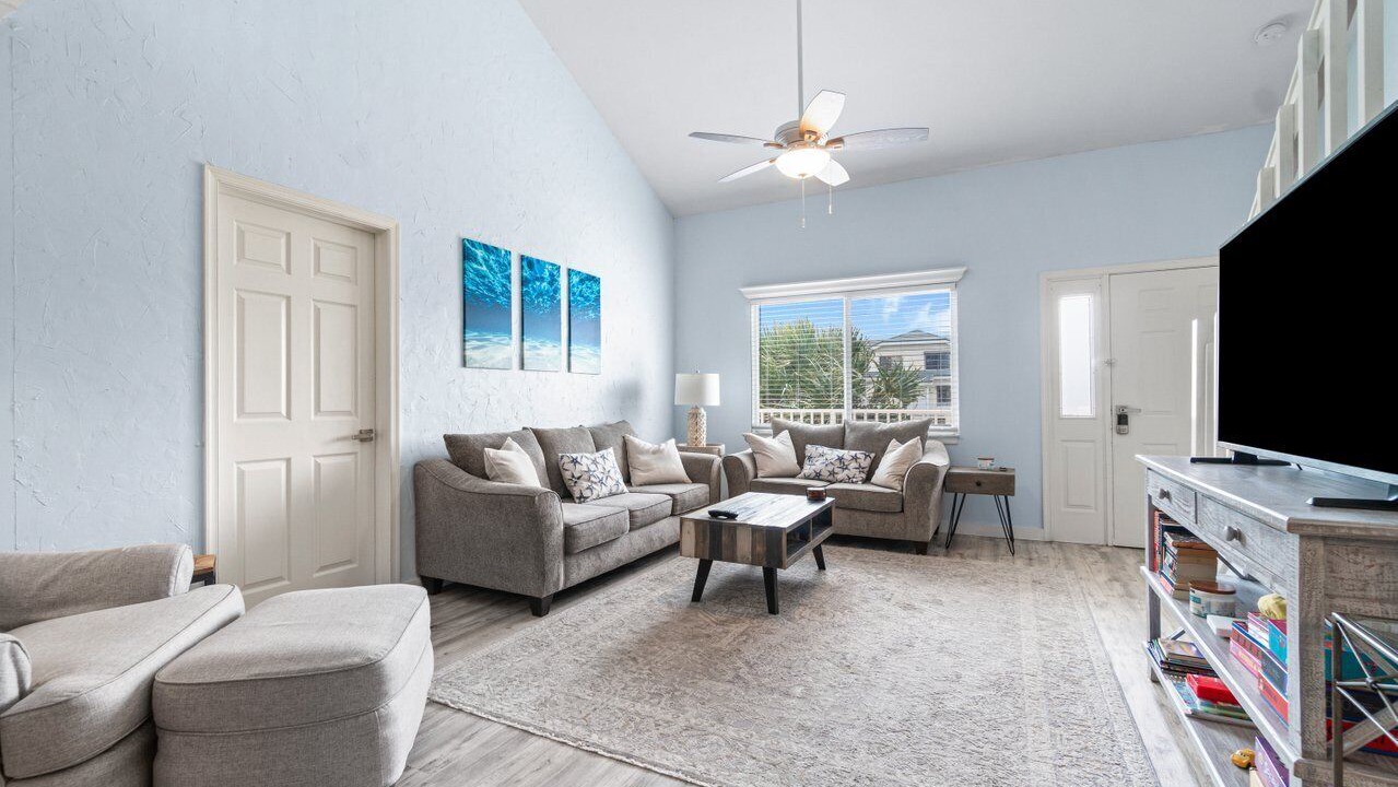 Photo of Livingroom in Bella Vista