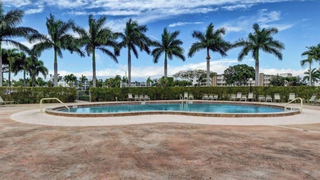 Photo of Outdoor in Hamptons at Boca Raton