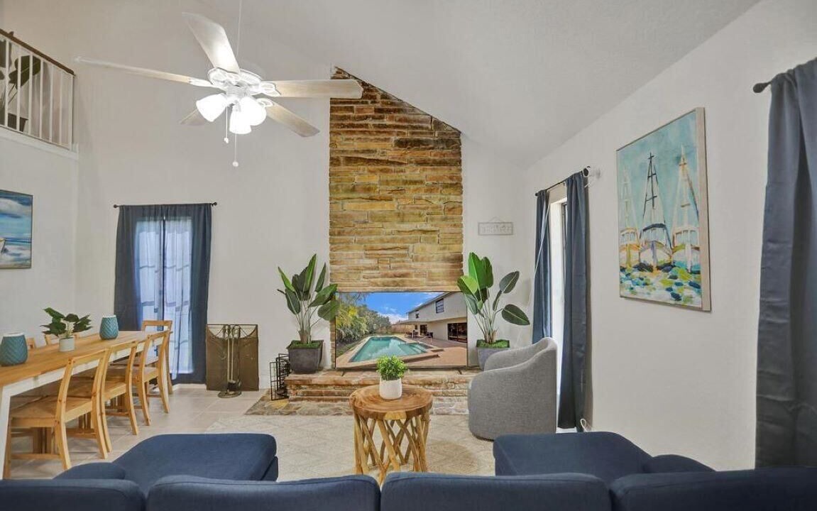 Photo of Livingroom in Delray Beach