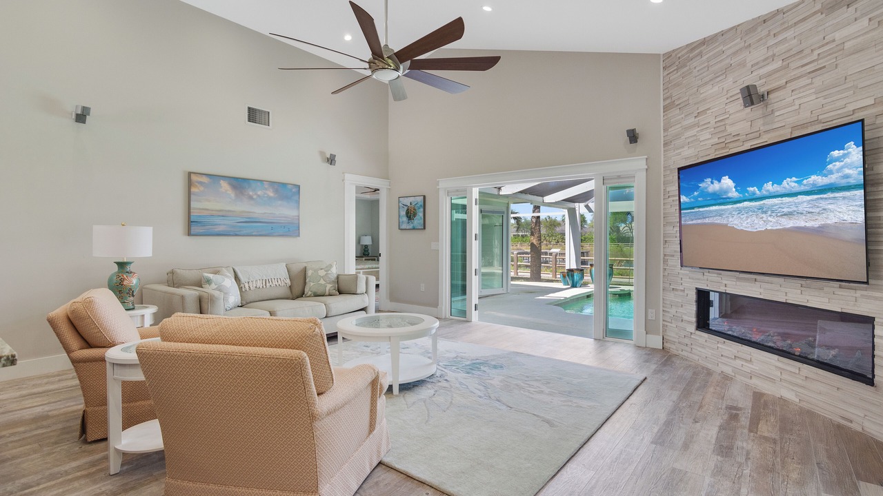 Photo of Livingroom in Interchange Square