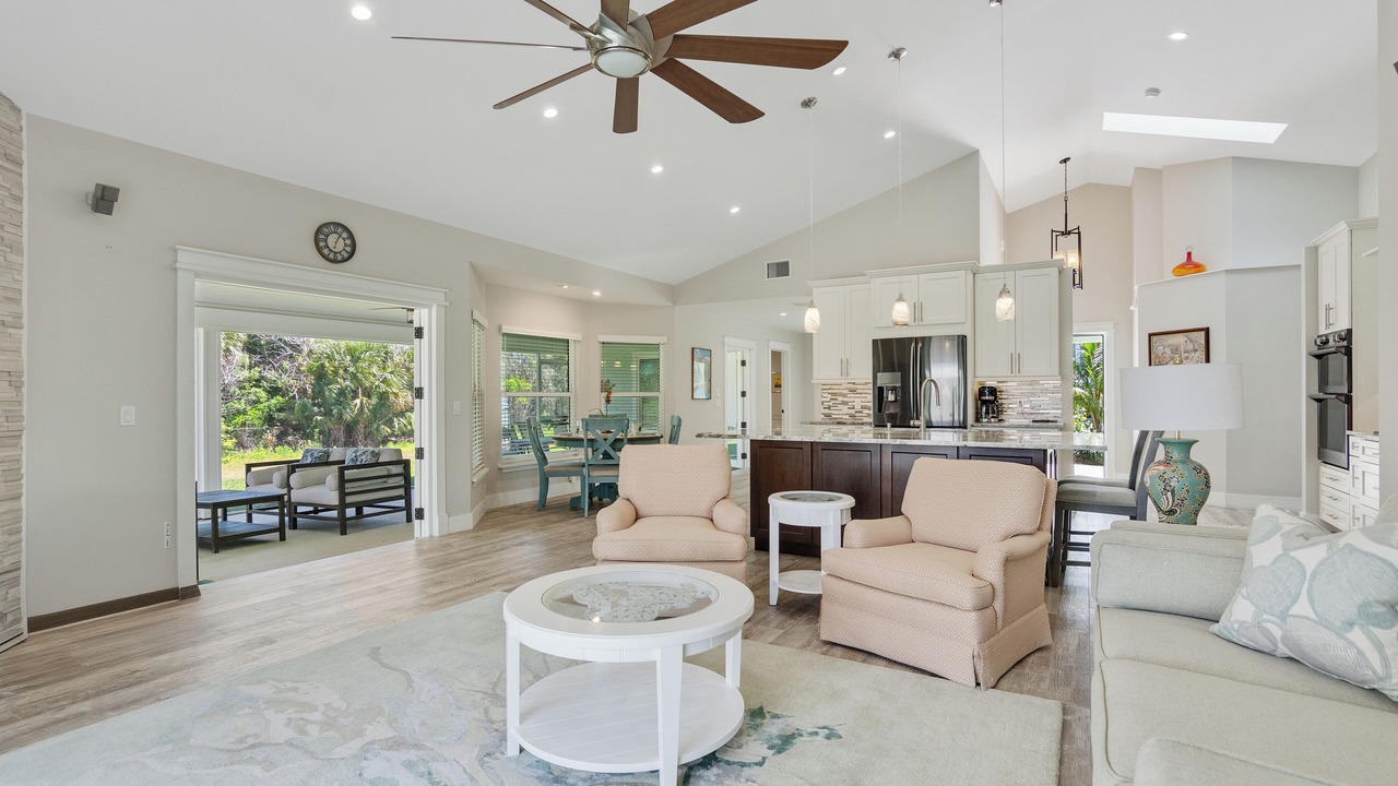 Photo of Livingroom in Interchange Square