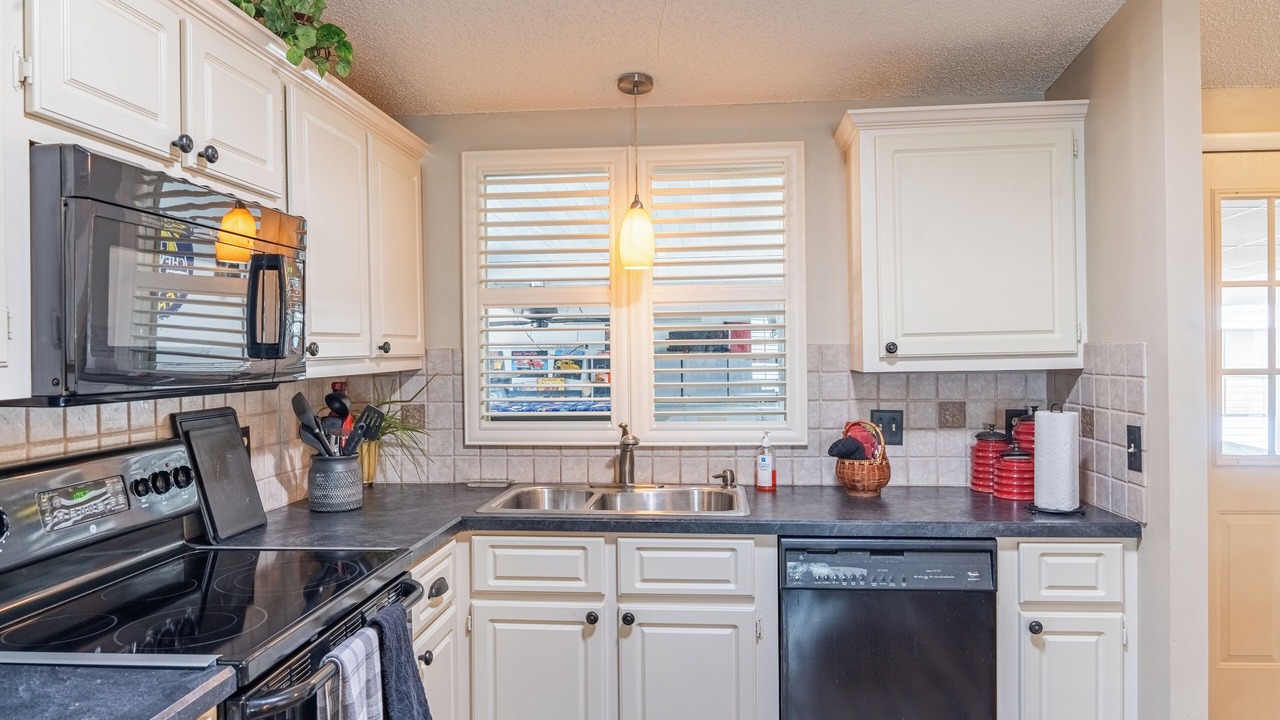 Photo of Kitchen in The Villages