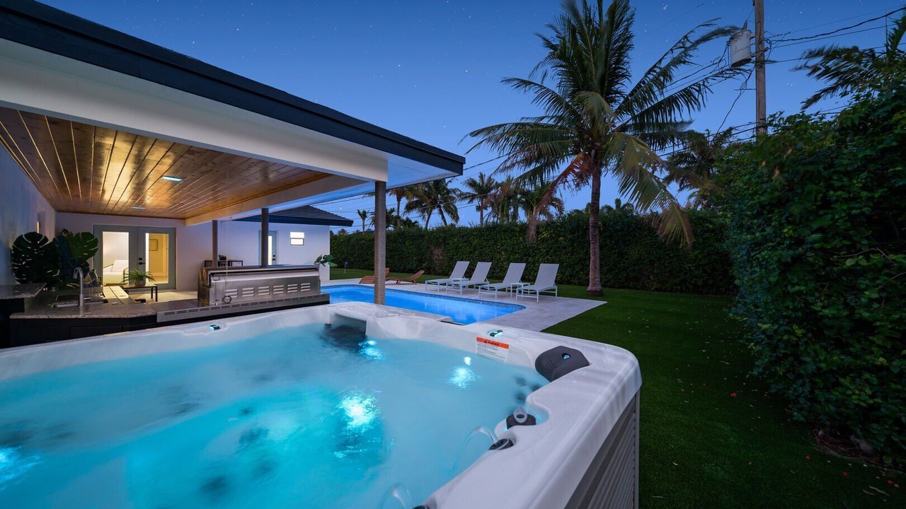 Photo of Outdoor in Lighthouse Point