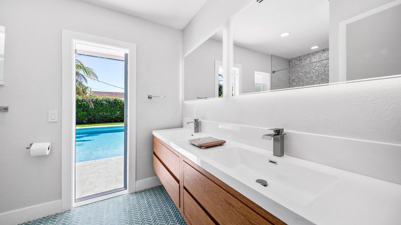 Photo of Bathroom in Lighthouse Point