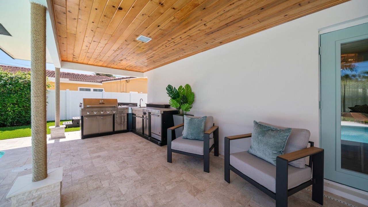 Photo of Outdoor in Lighthouse Point