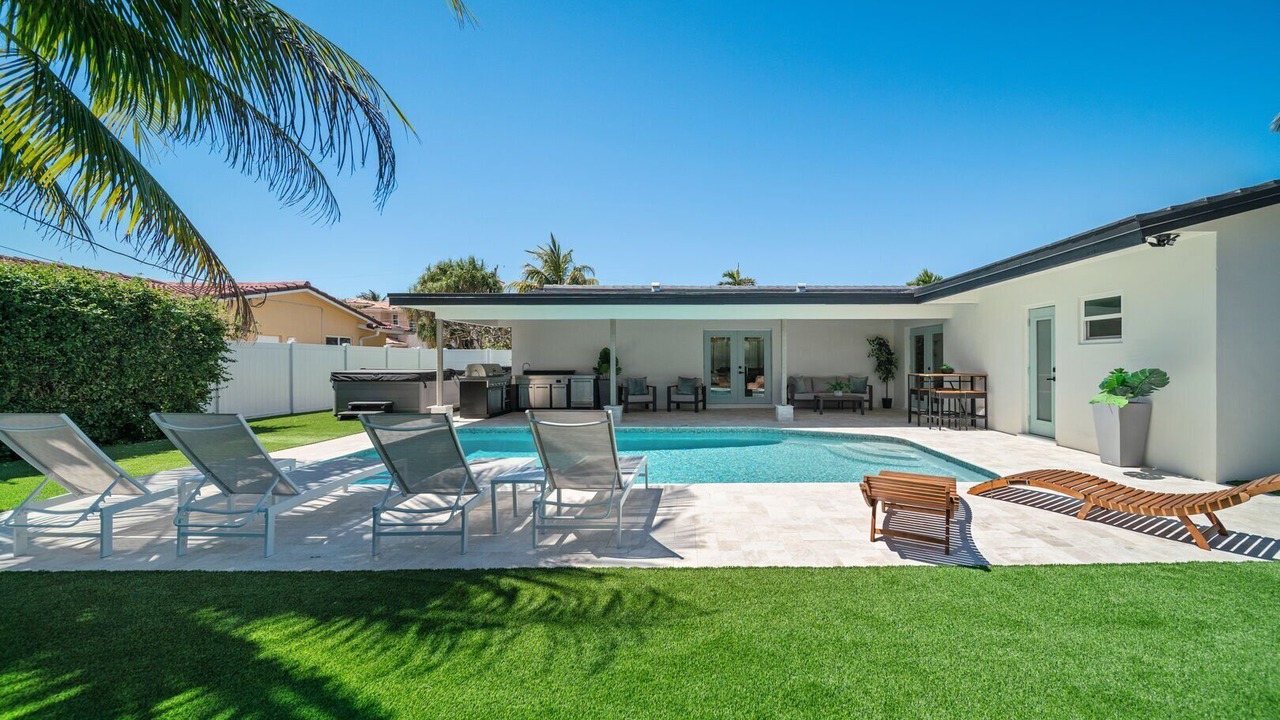 Photo of Outdoor in Lighthouse Point