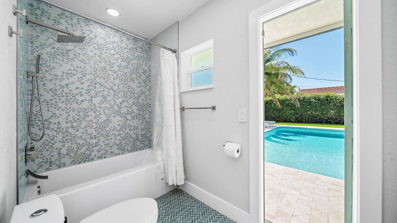 Photo of Bathroom in Lighthouse Point