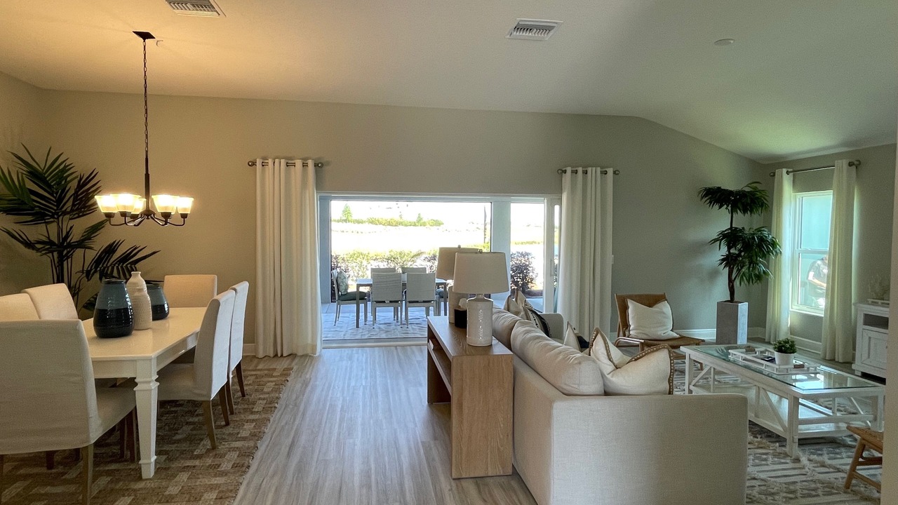 Photo of Livingroom in Sumter County