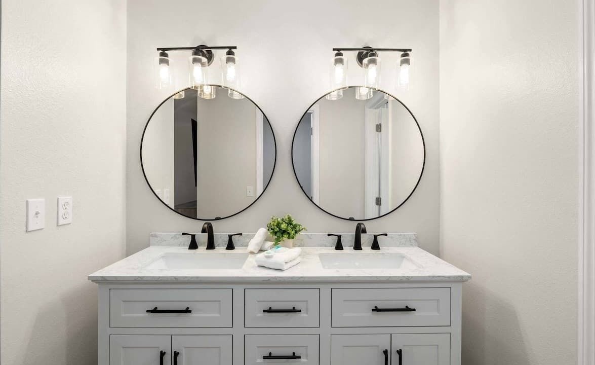 Photo of Bathroom in Wesley Chapel