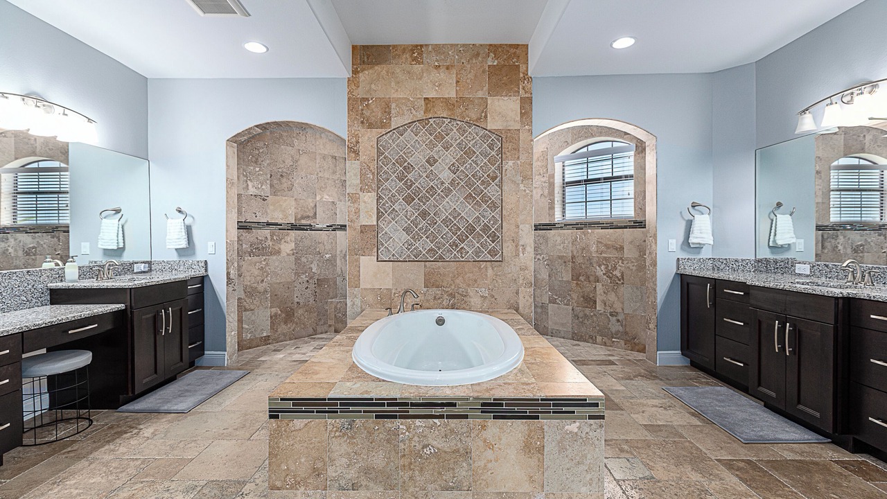 Photo of Bathroom in Diplomat