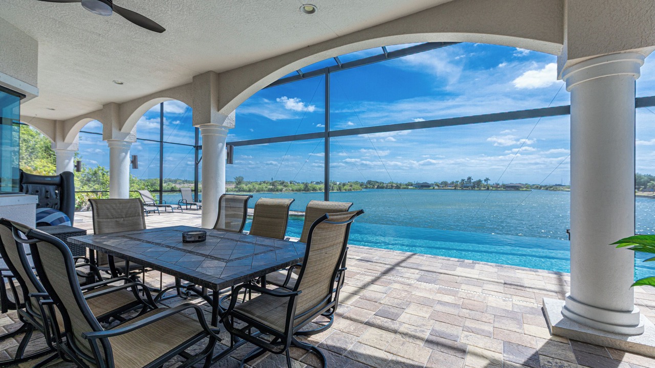 Photo of Outdoor in Diplomat