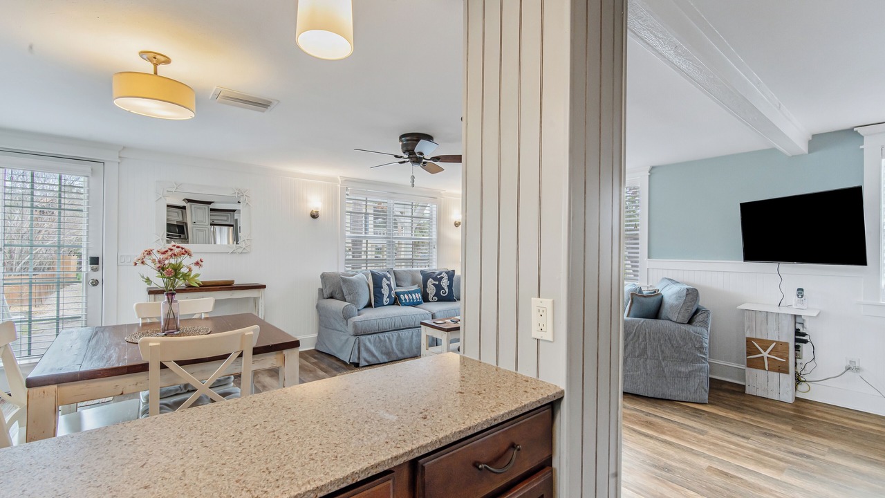Photo of Livingroom in Holmes Beach