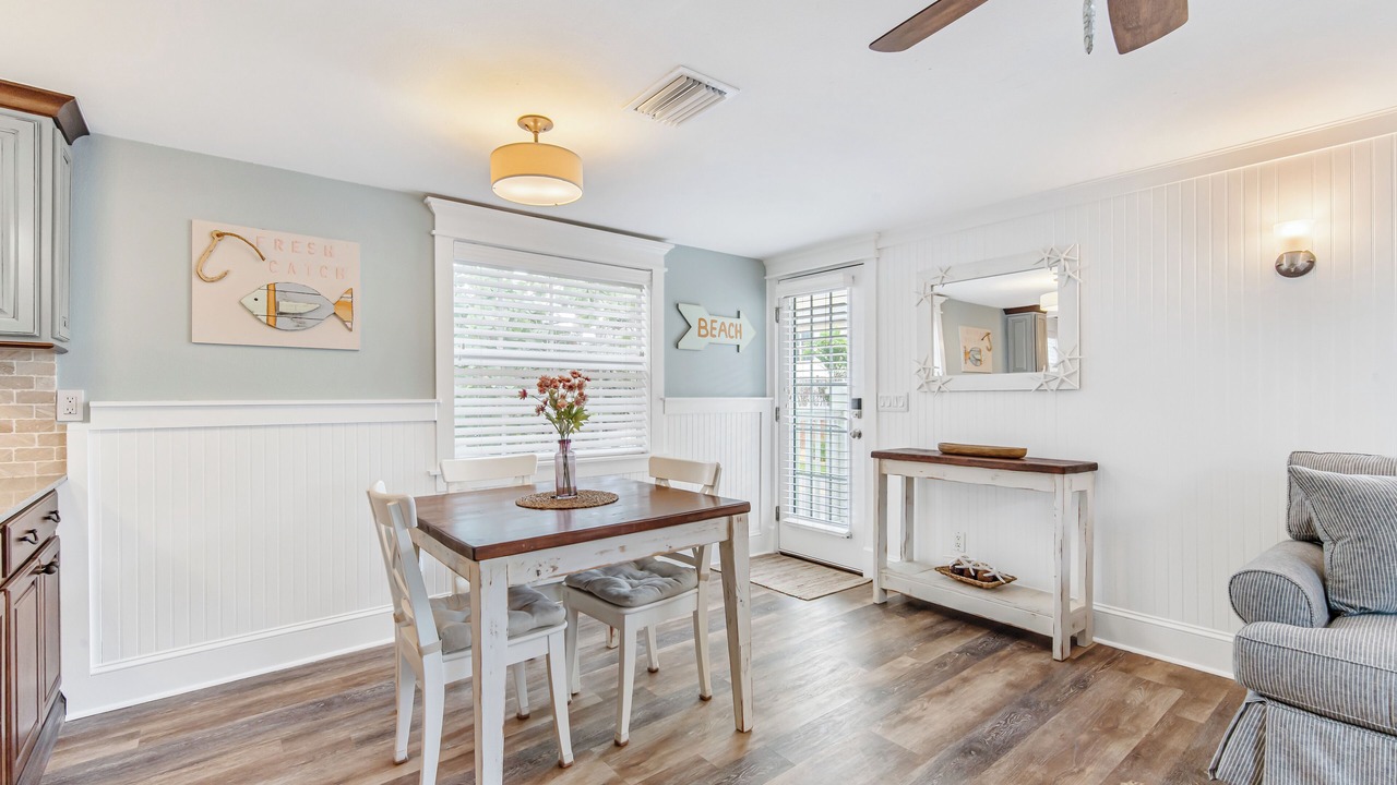 Photo of Livingroom in Holmes Beach