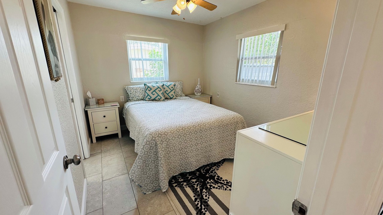 Photo of Bedroom in Crystal Beach