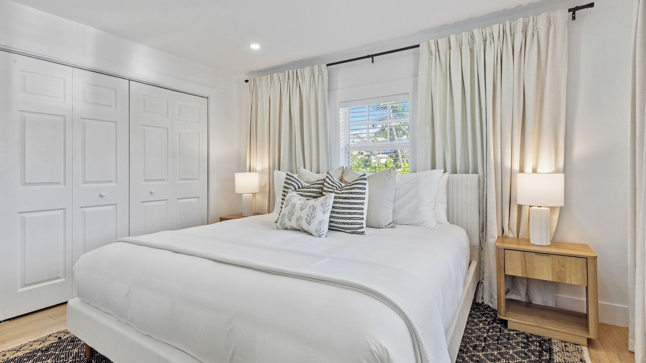 Photo of Bedroom in Northwood Shores