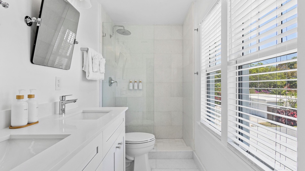 Photo of Bathroom in Northwood Shores