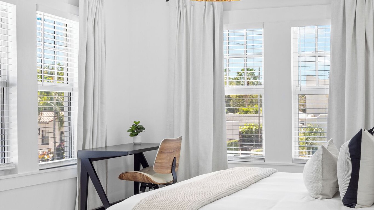 Photo of Bedroom in Northwood Shores