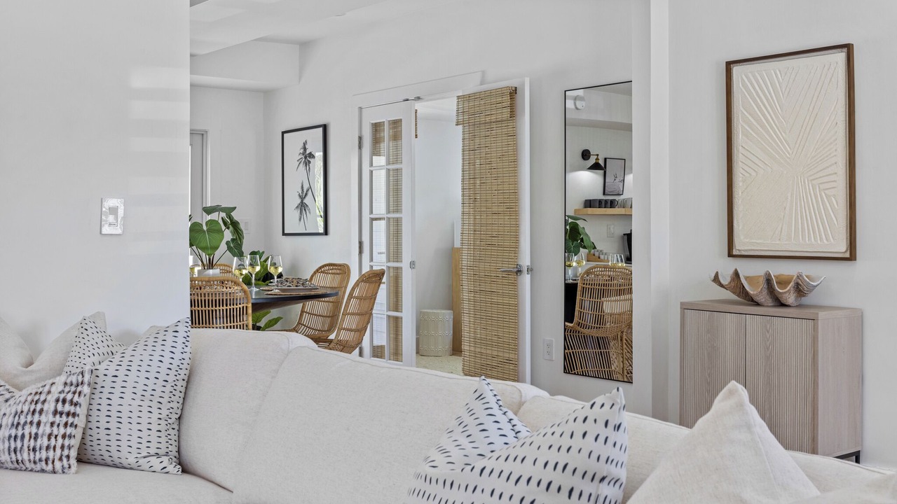 Photo of Livingroom in Northwood Shores
