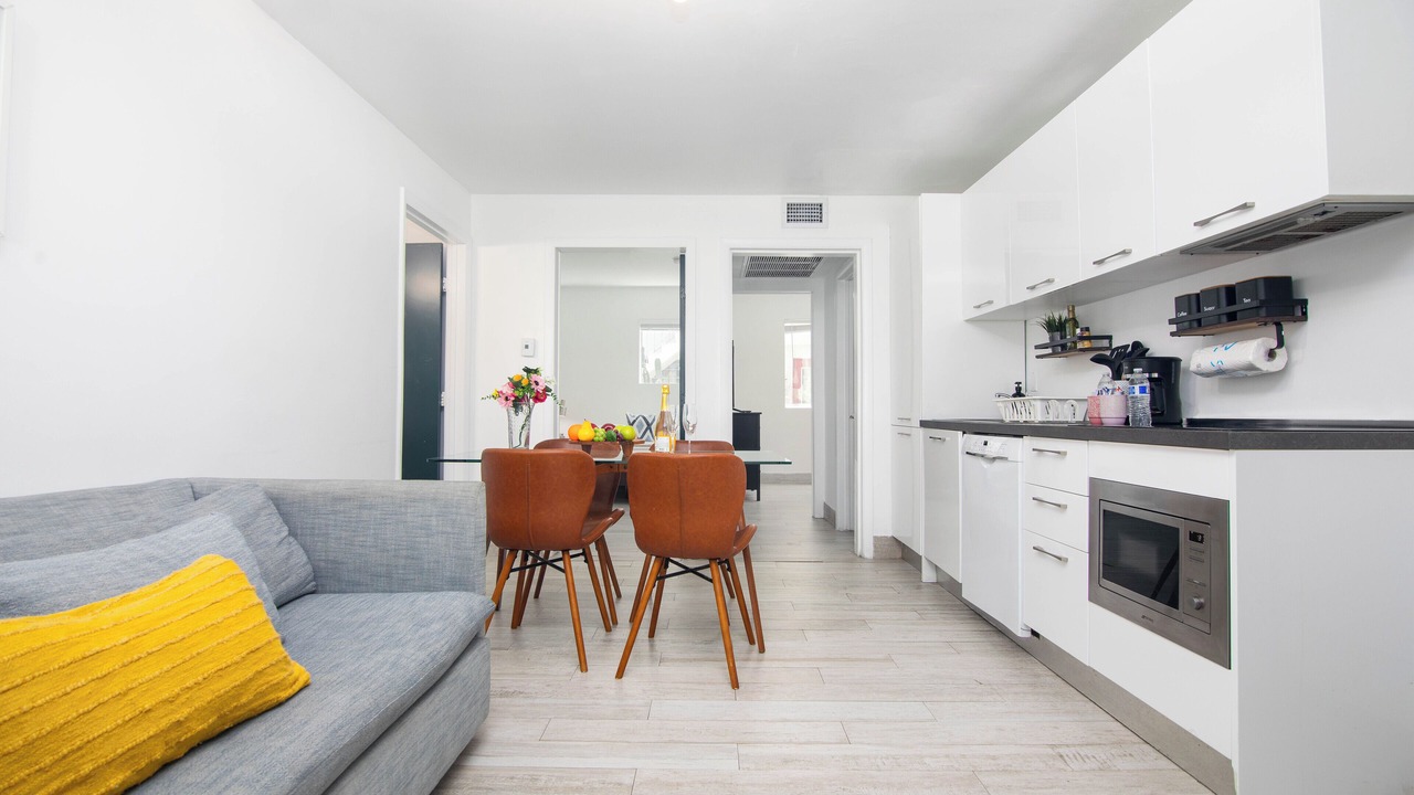 Photo of Livingroom in West Avenue