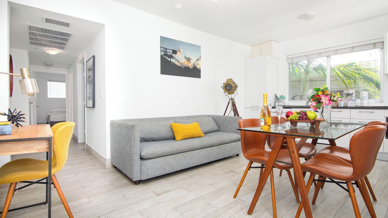 Photo of Livingroom in West Avenue