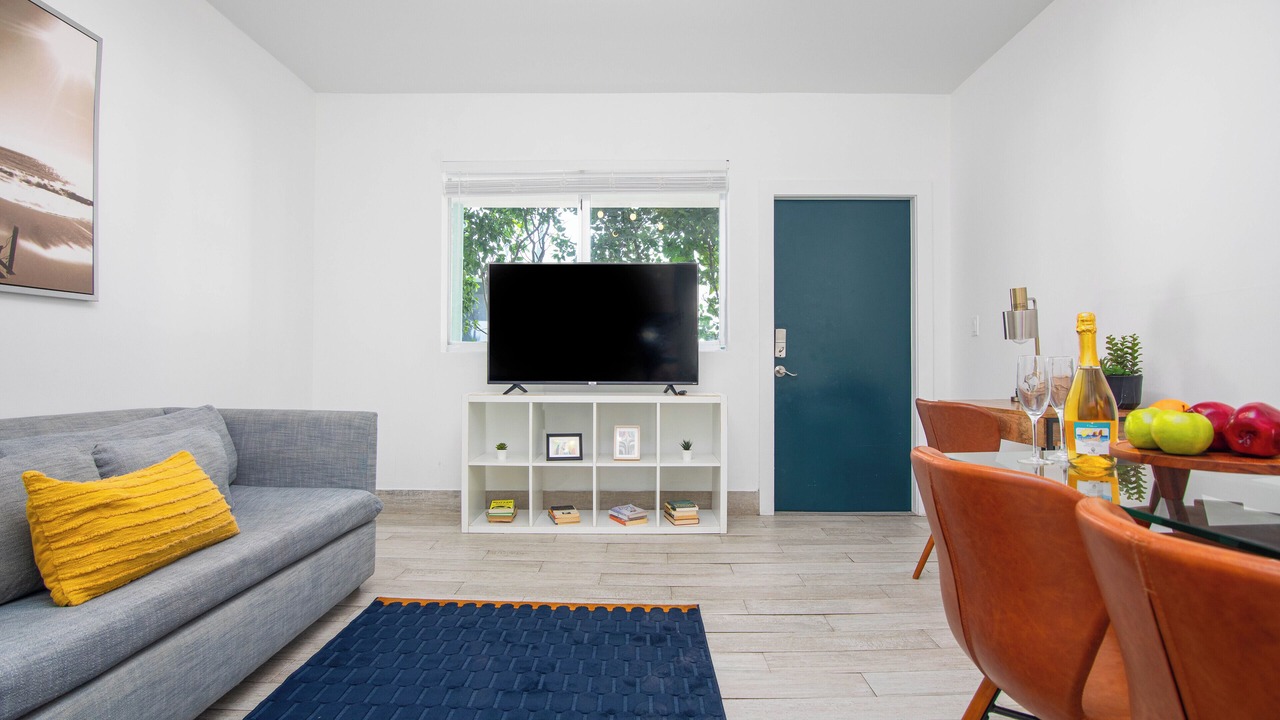 Photo of Livingroom in West Avenue