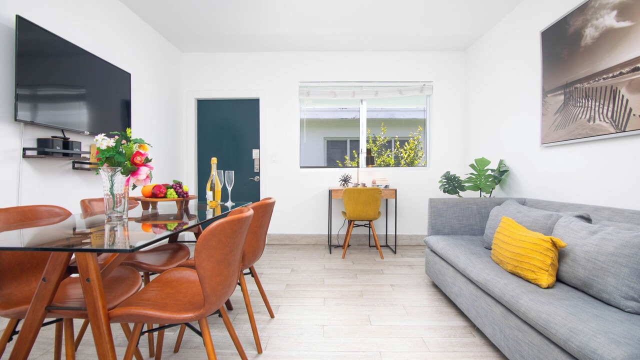 Photo of Livingroom in West Avenue